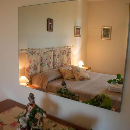 Appartamento Per Vacanze Domus Lunae Luni Exterior foto